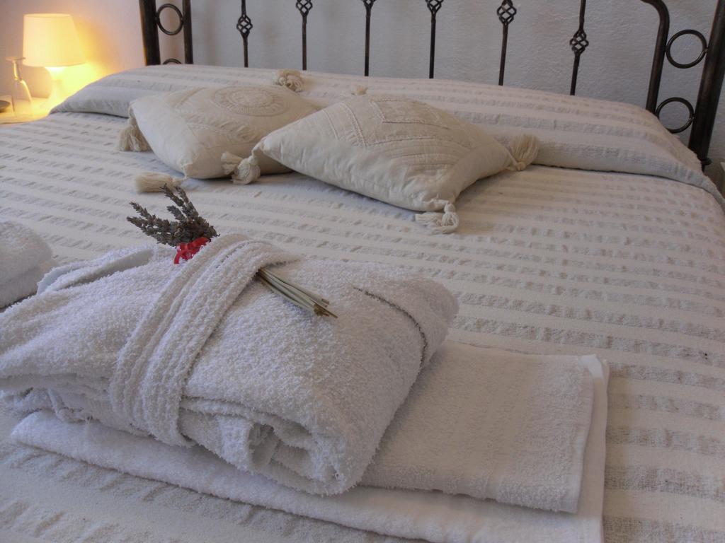 B&B Fragus E Saboris De Sardigna 사달리 객실 사진