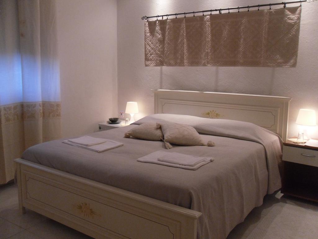 B&B Fragus E Saboris De Sardigna 사달리 객실 사진